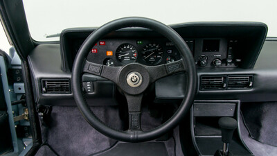 Black Leather - Grey StitchingInterior image