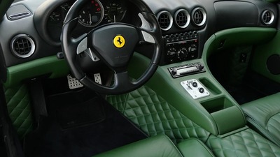 Green LeatherInterior image