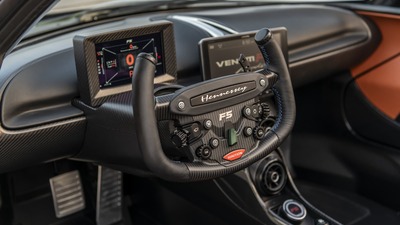 Brown LeatherInterior image