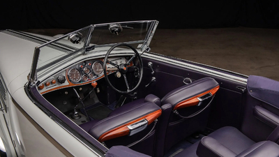 Viola LeatherInterior image