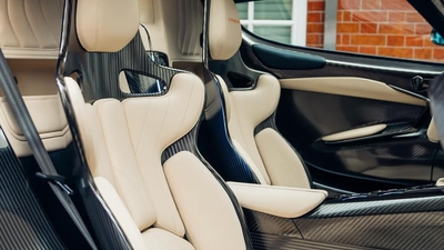 Cream LeatherInterior image