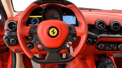 Cuoio /Rosso Leather - Rosso StitchingInterior image