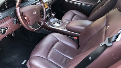 Barrier Reef Red / Labrador Anthracite LeatherInterior image