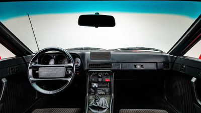 Black Alcantara - Red InsertsInterior image