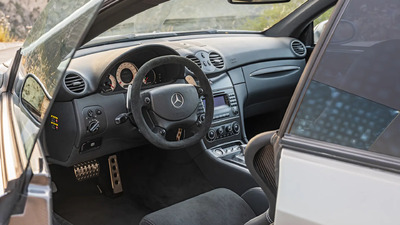 Black Leather - Silver StitchingInterior image