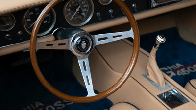Brown LeatherInterior image