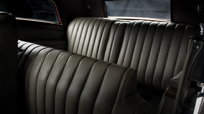 Grey LeatherInterior image