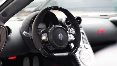 Black Leather / Black Alcantara - Red StitchingInterior image