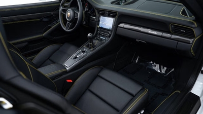 Agate Grey Leather - Acid Green Piping / StitchingInterior image