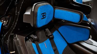Black / Blue AlcantaraInterior image