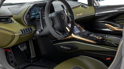 Green LeatherInterior image