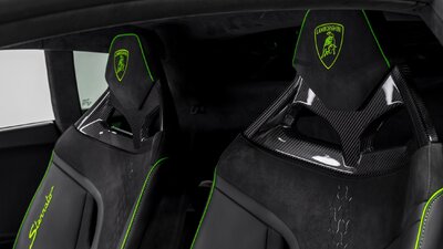 Nero Ade Alcantara / Leather - Verde Fauns Stitching / PipingInterior image