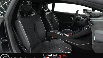 Nero Ade Alcantara / Leather - Bianco Leda Stitching / PipingInterior image