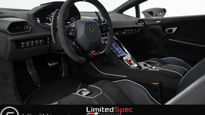 Nero Ade Alcantara / Leather - Bianco Leda Stitching / PipingInterior image