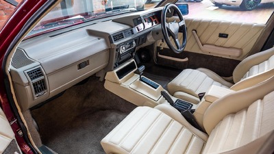 White LeatherInterior image