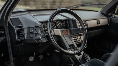 Dark Grey ClothInterior image