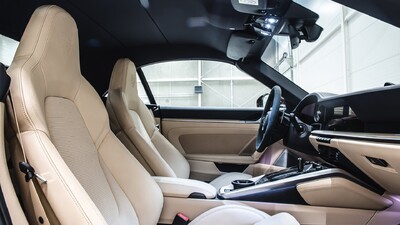 Cream LeatherInterior image