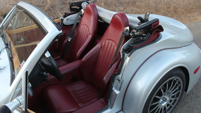 Burgundy LeatherInterior image