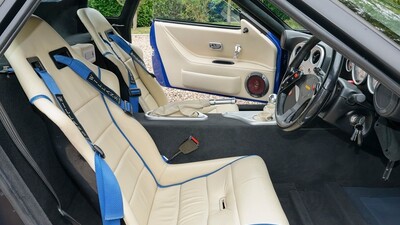 Light Tan LeatherInterior image