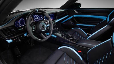 Black / Blue LeatherInterior image