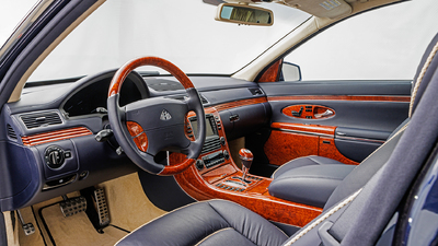 Maldives Blue LeatherInterior image