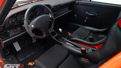 Black Leather / Cloth - Orange StitchingInterior image