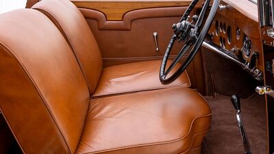 Brown LeatherInterior image