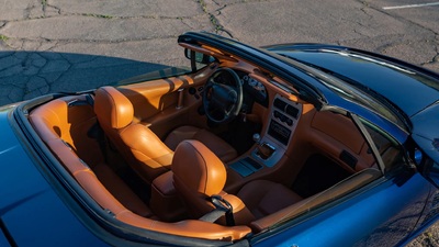 Tobacco LeatherInterior image