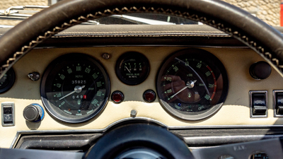 Grigio LeatherInterior image