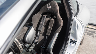 Nero Alcantara / LeatherInterior image