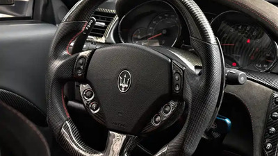 Nero AlcantaraInterior image