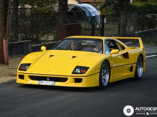 Thumbnail Ferrari F40