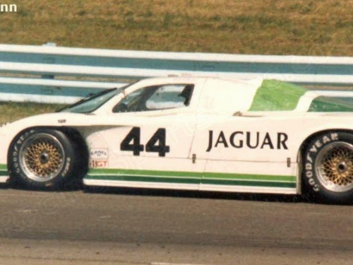 Thumbnail Jaguar XJR-5