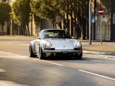 Thumbnail Singer Porsche 911 DLS