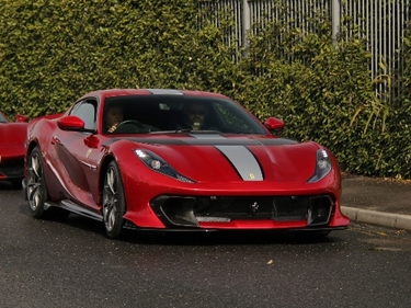 Thumbnail Ferrari 812