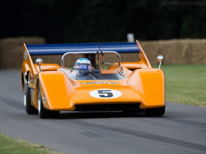 Thumbnail McLaren M8