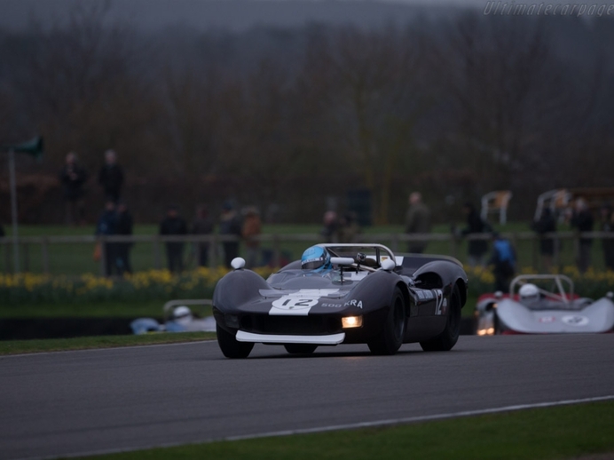 Thumbnail McLaren M1