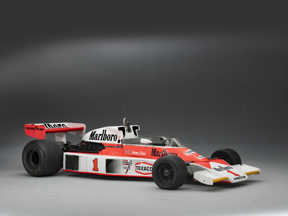 Thumbnail McLaren M23