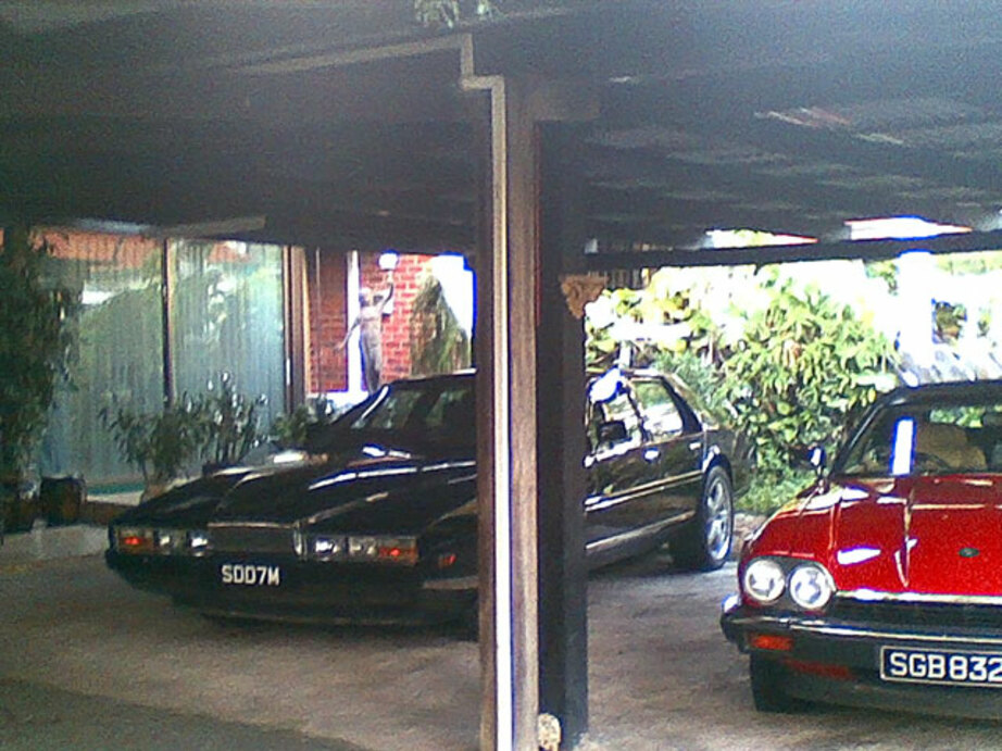 Thumbnail Aston Martin Lagonda