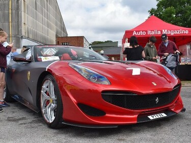 Thumbnail Ferrari SP3JC