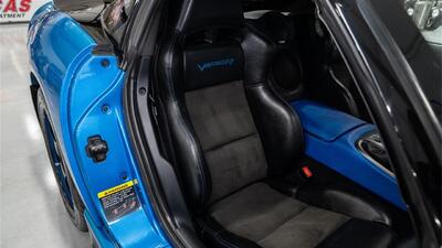 Black / Ambassador Blue LeatherInterior image