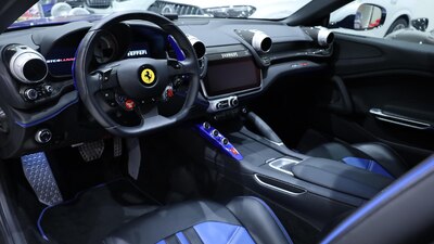 Black / Blu Santorini Azure LeatherInterior image