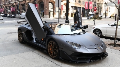 Lamborghini Aventador