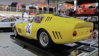 Ferrari 275
