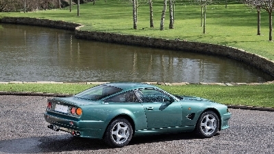 Aston Martin V600 LM