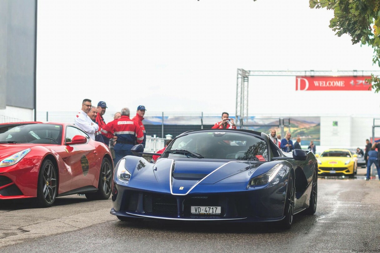 ECR - Ferrari LaFerrari Aperta details