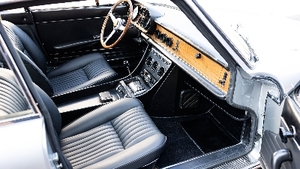 Black LeatherInterior image