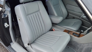 Grey LeatherInterior image