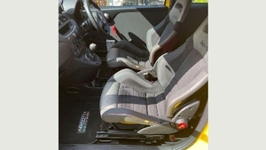 Black Leather / Alcantara - Red StitchingInterior image