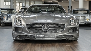 AMG Imola Grey MetallicColor image